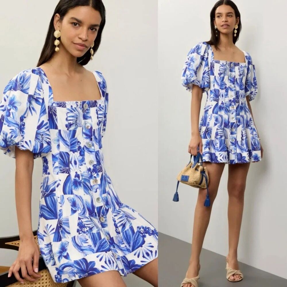 NEW Caroline Constas Button Front Hibiscus Tile Dress in Blue & White Size 4 - Picture 2 of 11